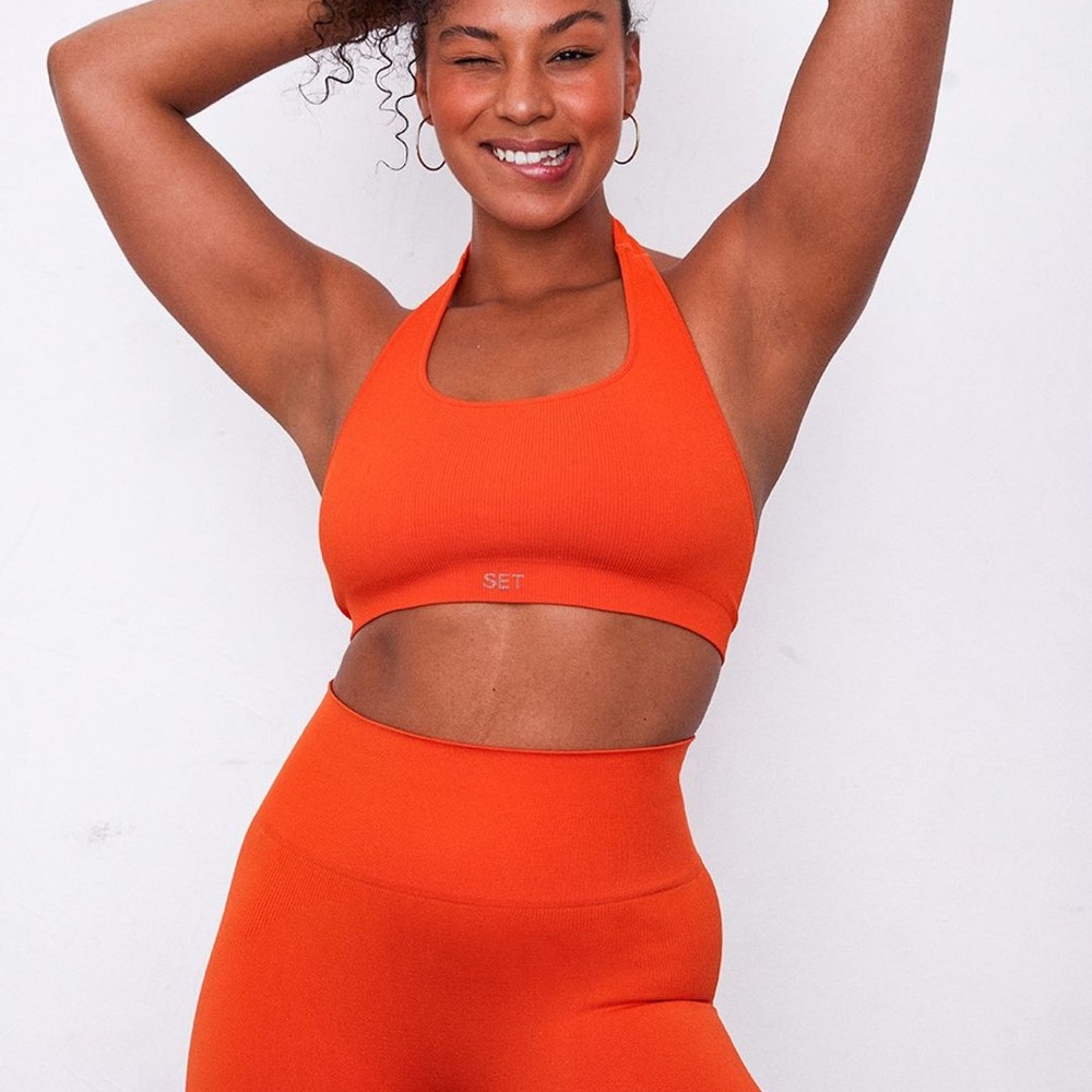 Madelyn Cline x set active halter bra golden hour